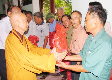 Cầu si&ecirc;u cho c&aacute;c anh h&ugrave;ng liệt sĩ v&agrave; nạn nh&acirc;n CĐDC đ&atilde; qua đời